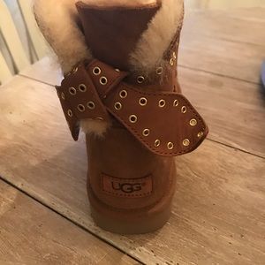 Size 10 chestnut UGG boots
